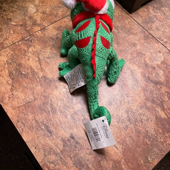 Disney Store Tangled Pascal Chameleon Christmas Soft Plus Toy 8" - Picture 4 of 6
